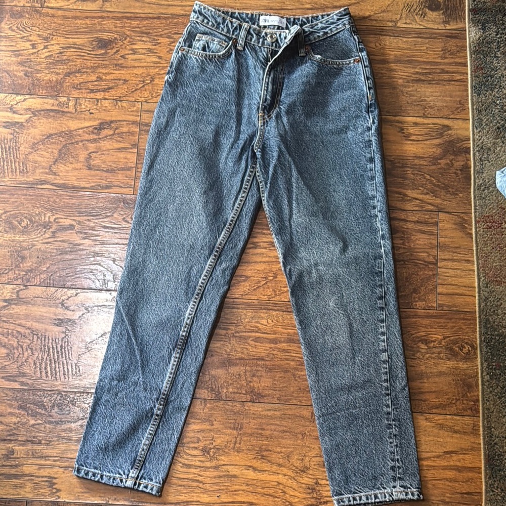 Zara Mom jeans